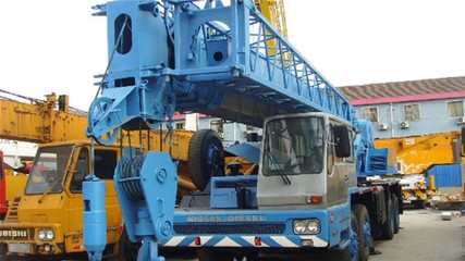 舟曲县吊车出租 机械设备租赁经验丰富，助力工程顺利进行